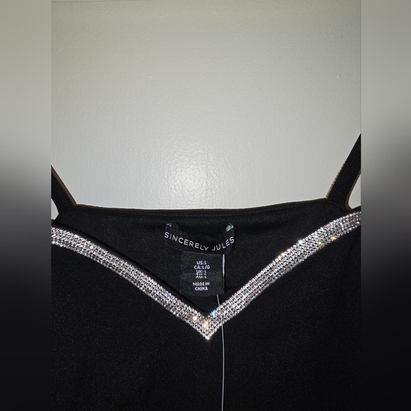 Sincerely Jules Black Crop Top with Silver Trim - Picture 5 of 5